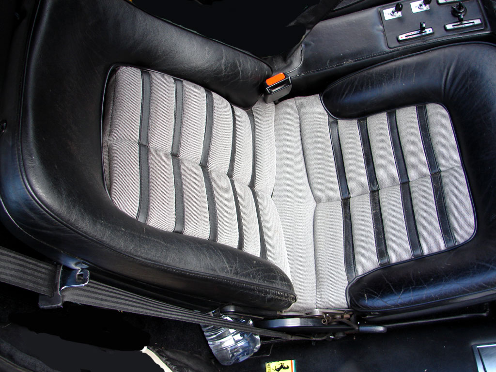 /photo/FERRARI-bb-512i--1835.jpg