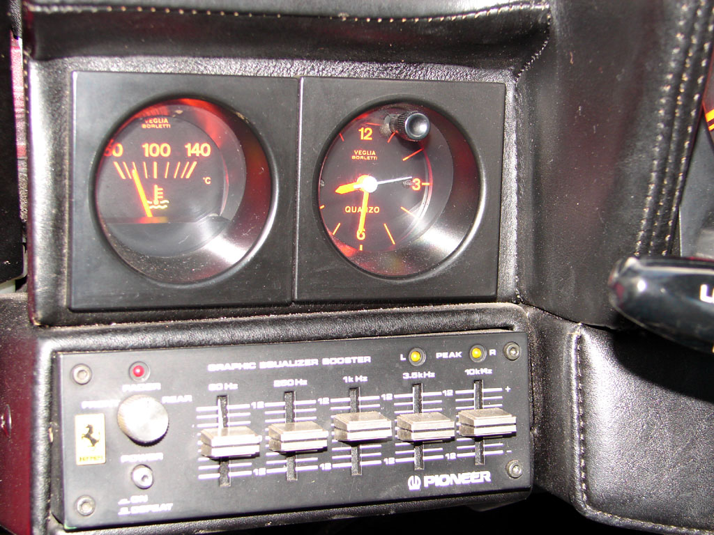 /photo/FERRARI-bb-512i--1837.jpg