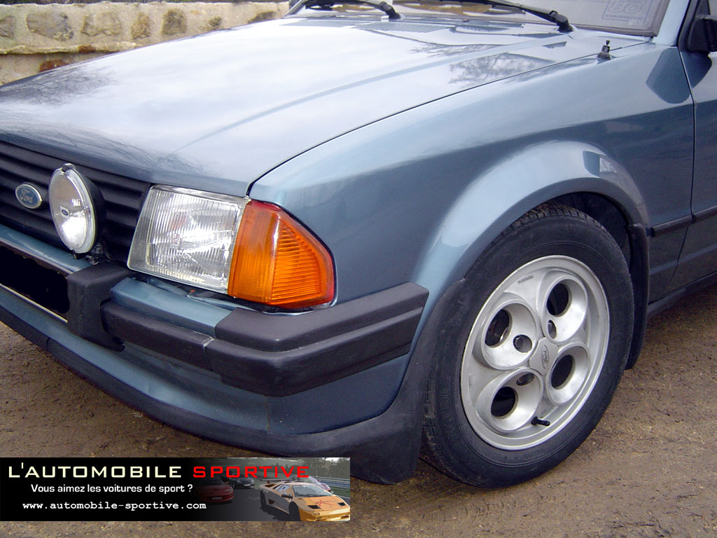 /photo/FORD-escort-xr3-564.jpg