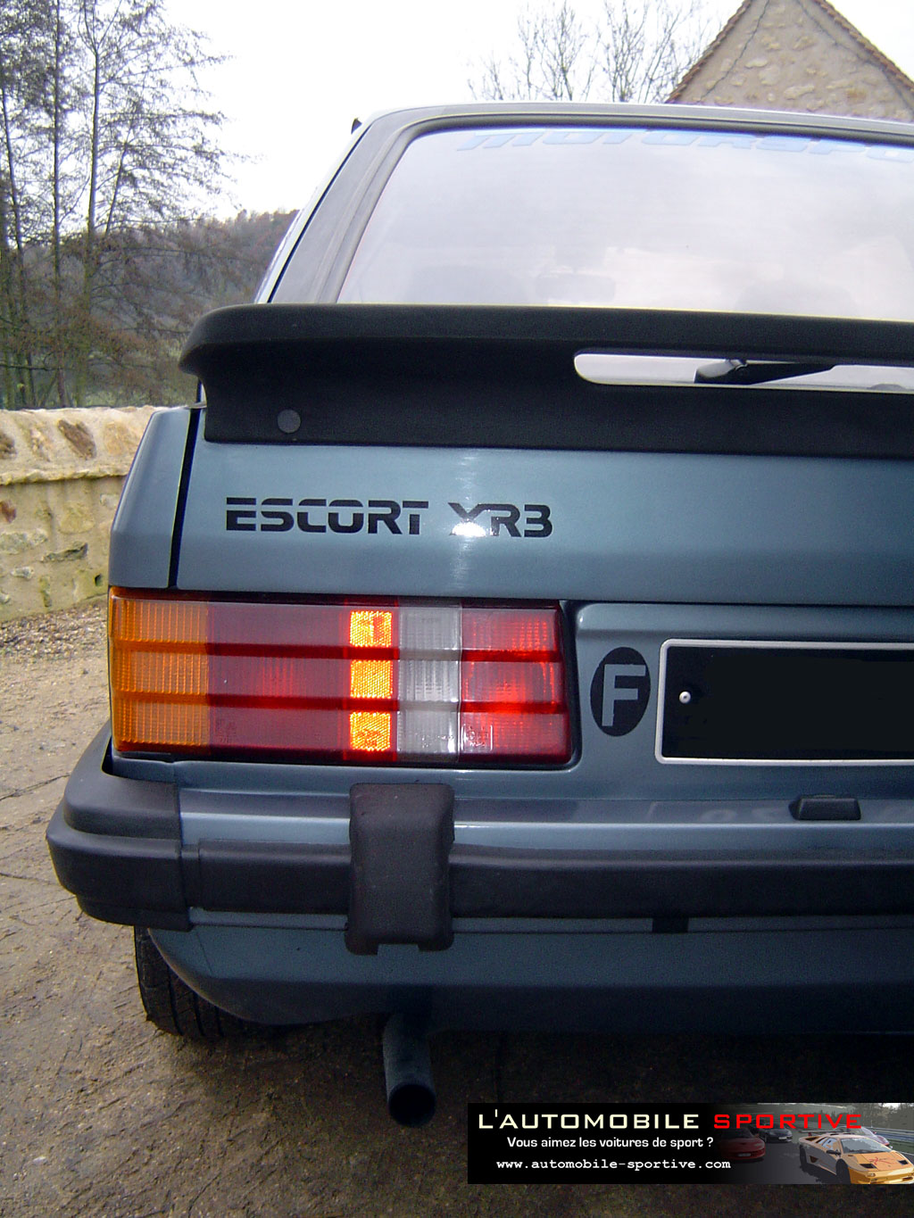 /photo/FORD-escort-xr3-569.jpg