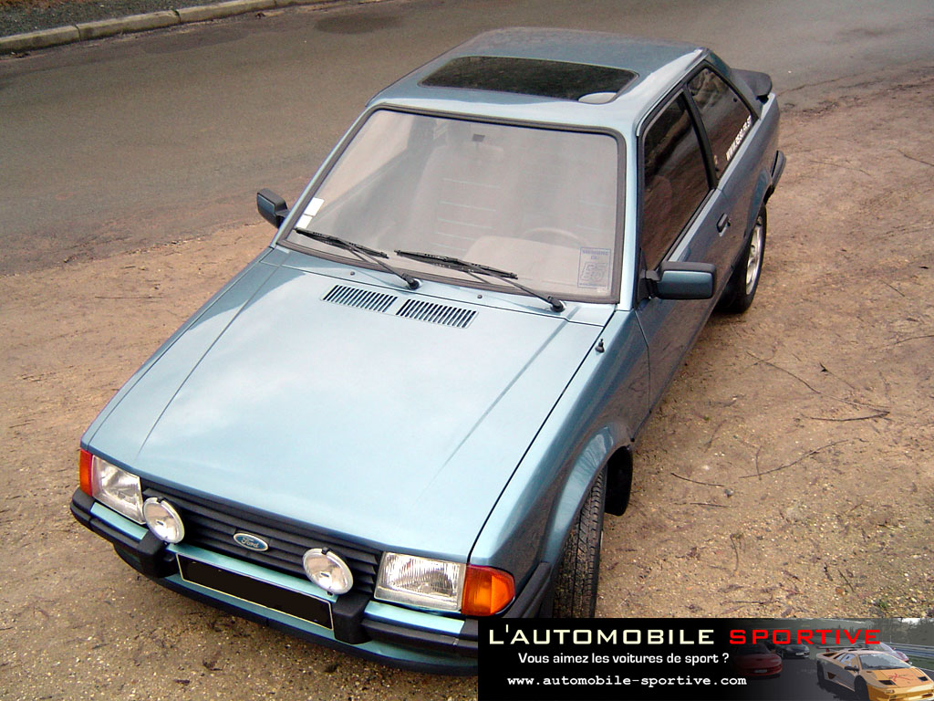 /photo/FORD-escort-xr3-573.jpg