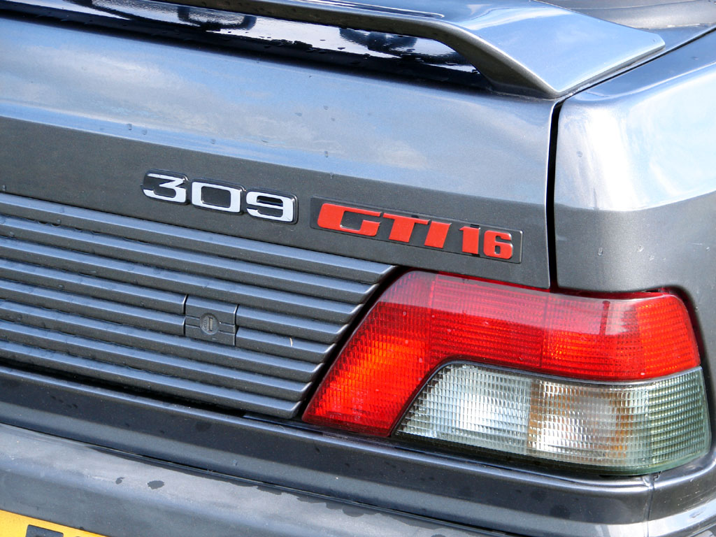 /photo/PEUGEOT-309-gti16-1318.jpg