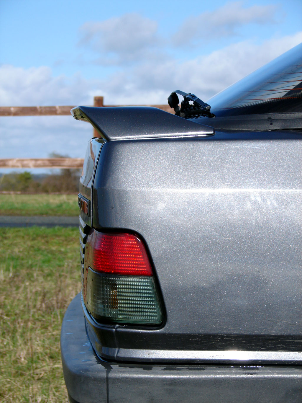 /photo/PEUGEOT-309-gti16-1357.jpg