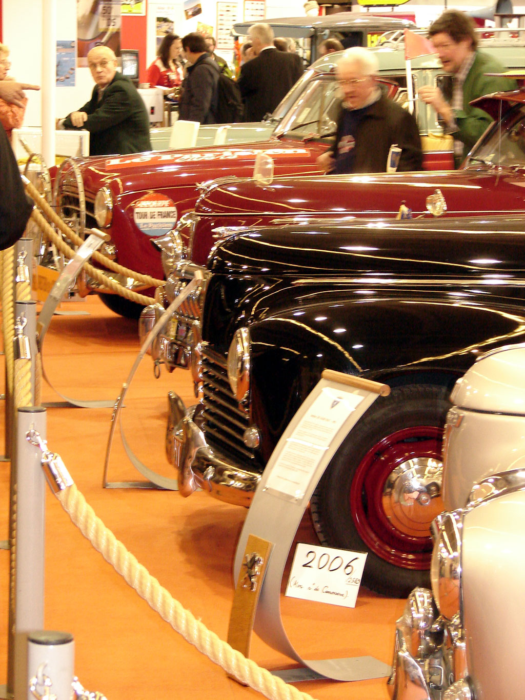 /photo/RETROMOBILE-2005--607.jpg