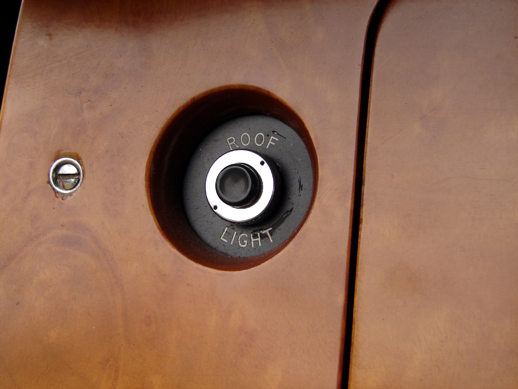 /photo/ROLLS-ROYCE-corniche-coupe--2142.jpg