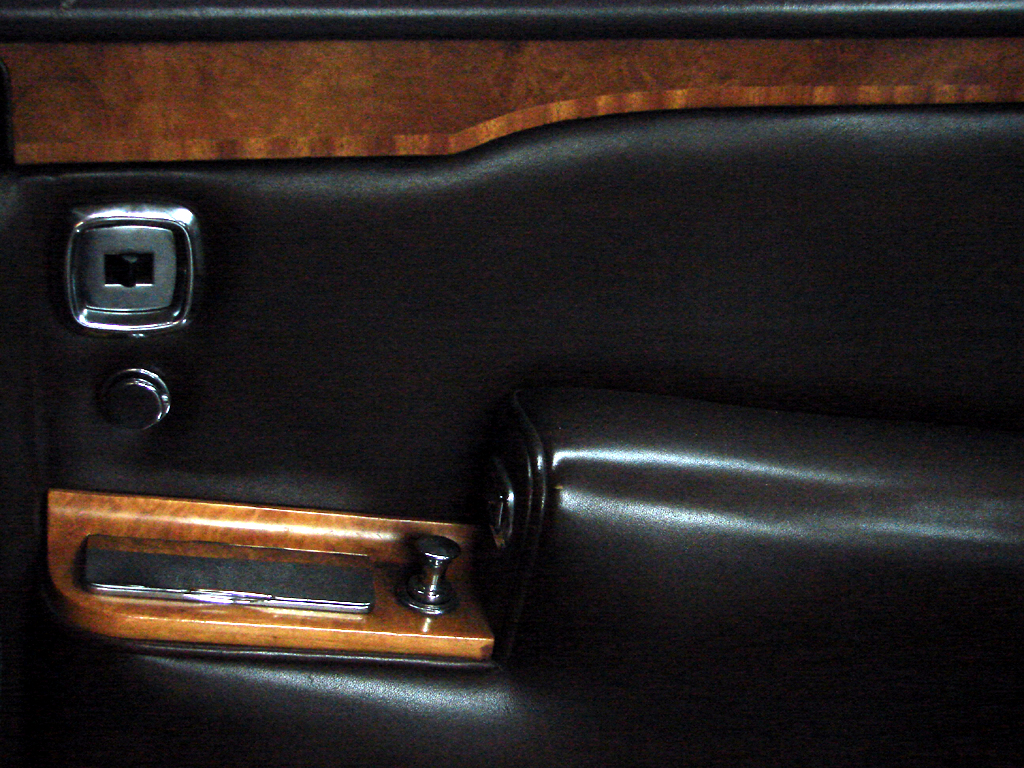 /photo/ROLLS-ROYCE-corniche-coupe--2160.jpg