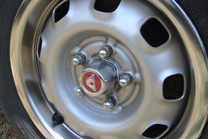 /photo/volvo-p1800-e-333.jpg